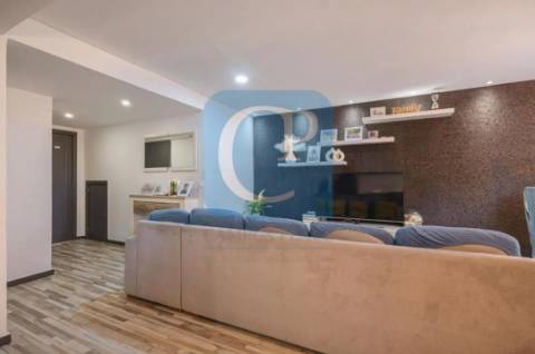 Apartamento T3 completamente renovado em Ermesinde