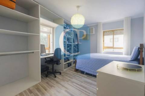 Apartamento T3 completamente renovado em Ermesinde