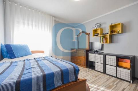 Apartamento T3 completamente renovado em Ermesinde