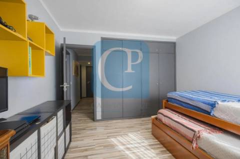 Apartamento T3 completamente renovado em Ermesinde