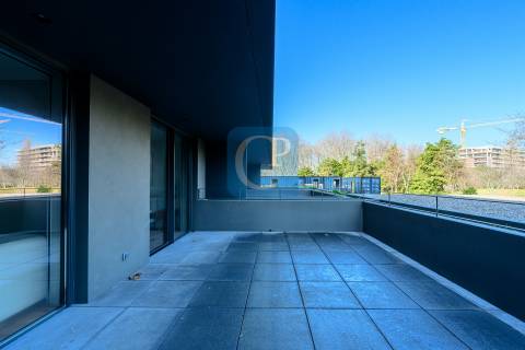 Apartamento T1 novo, na Avenida da Senhora da Hora, Matosinhos