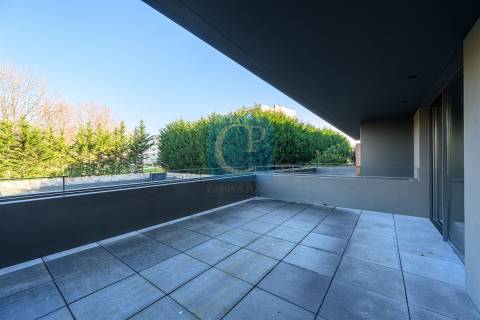 Apartamento T1 novo, na Avenida da Senhora da Hora, Matosinhos