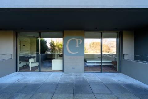 Apartamento T1 novo, na Avenida da Senhora da Hora, Matosinhos