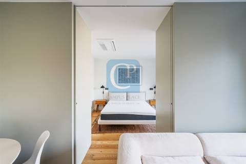 Apartamento T1 novo, na Avenida da Senhora da Hora, Matosinhos