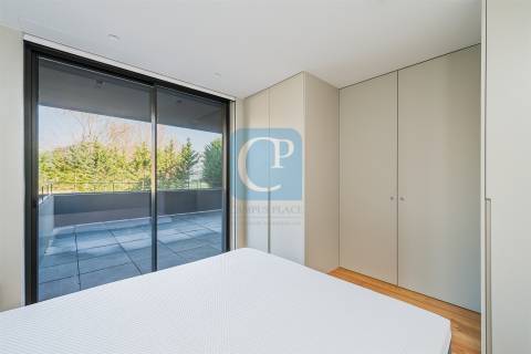 Apartamento T1 novo, na Avenida da Senhora da Hora, Matosinhos