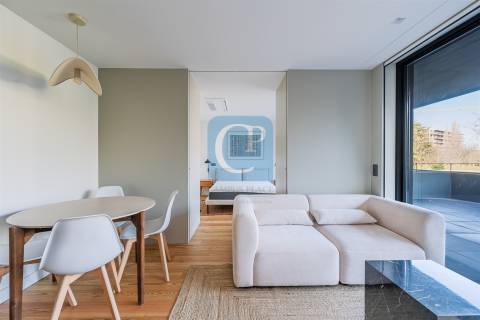 Apartamento T1 novo, na Avenida da Senhora da Hora, Matosinhos