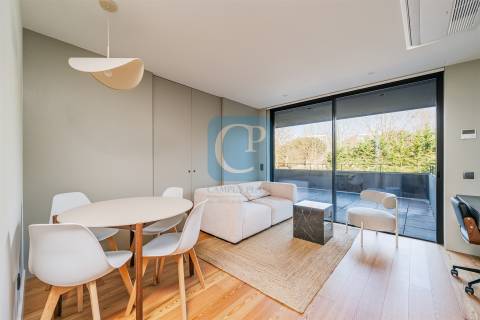 Apartamento T1 novo, na Avenida da Senhora da Hora, Matosinhos