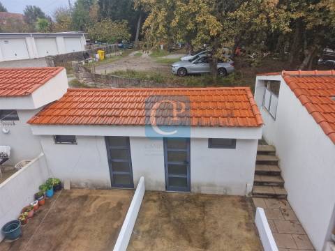 Apartamento T2 renovado em São Mamede Infesta e Senhora da Hora