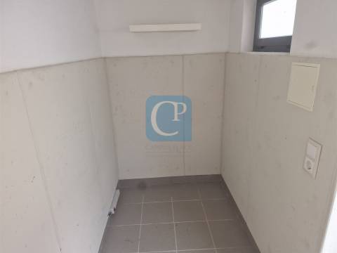 Apartamento T2 renovado em São Mamede Infesta e Senhora da Hora