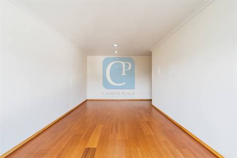 Apartamento T3 com lugar de garagem na Ponte da Pedra, Leça do Balio