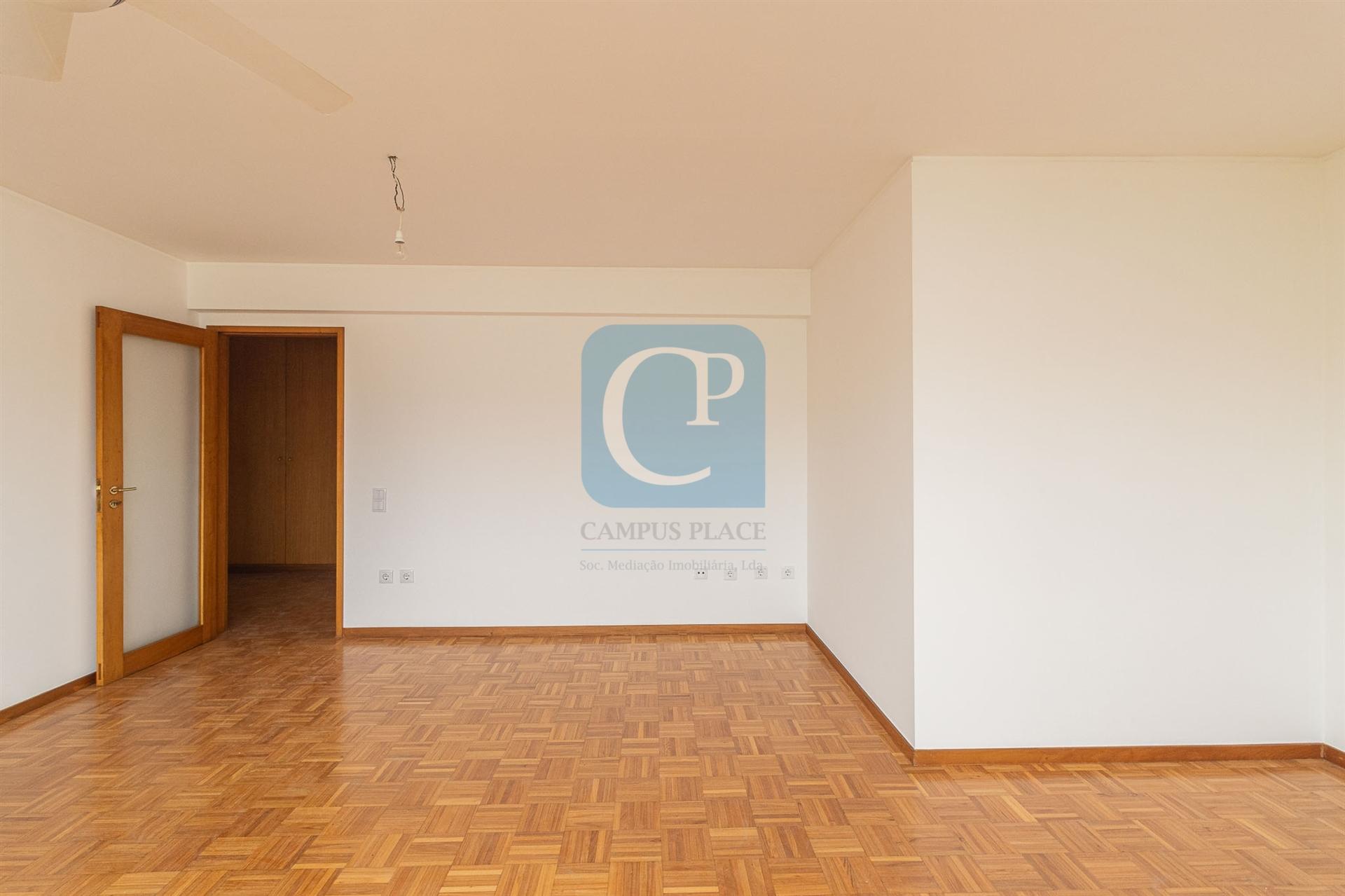 Apartamento T0 em Matosinhos Sul