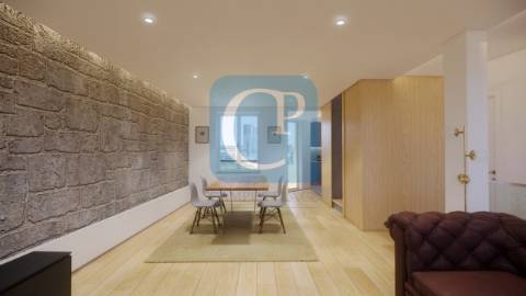 Moradia Isolada T3 recuperada em Cedofeita, Porto