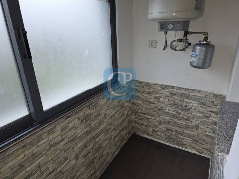 Apartamento T2 renovado em São Mamede Infesta e Senhora da Hora