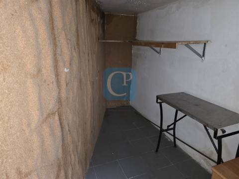 Apartamento T2 renovado em São Mamede Infesta e Senhora da Hora