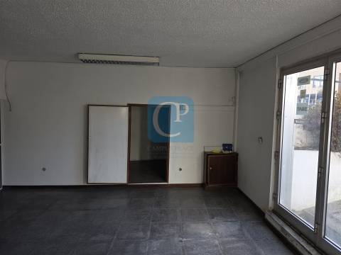 Loja mais T0 em Ermesinde, Valongo