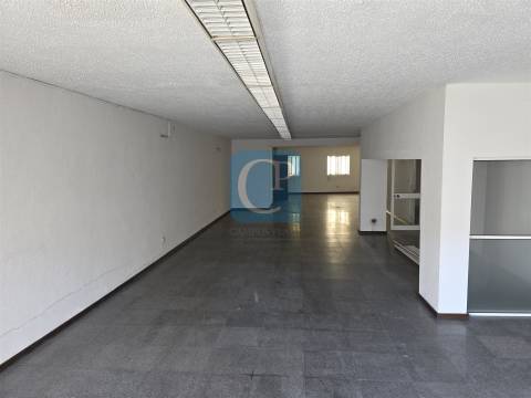 Loja mais T0 em Ermesinde, Valongo