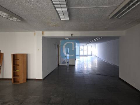 Loja mais T0 em Ermesinde, Valongo