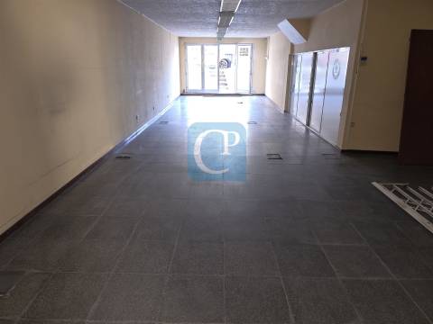 Loja mais T0 em Ermesinde, Valongo