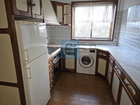 Apartamento T3+1 com lugar de garagem no centro de Matosinhos