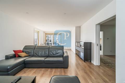 Apartamento T3, no Condomínio fechado Arroteia em Paranhos, Porto