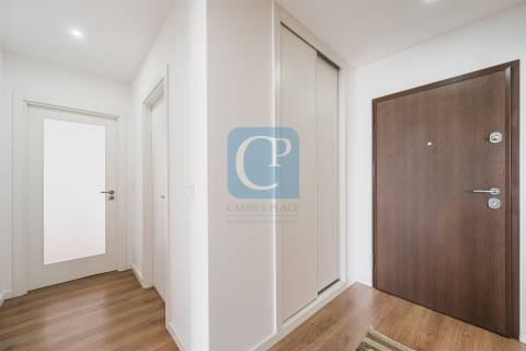 Apartamento T3, no Condomínio fechado Arroteia em Paranhos, Porto