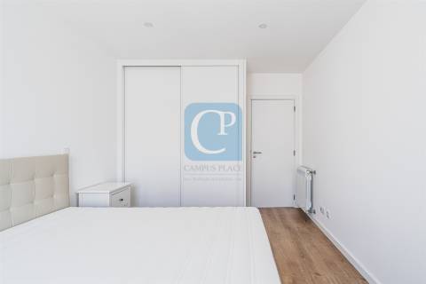 Apartamento T3, no Condomínio fechado Arroteia em Paranhos, Porto