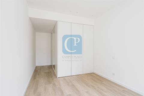 Apartamento T2 com terraço na Avenida da República, Matosinhos