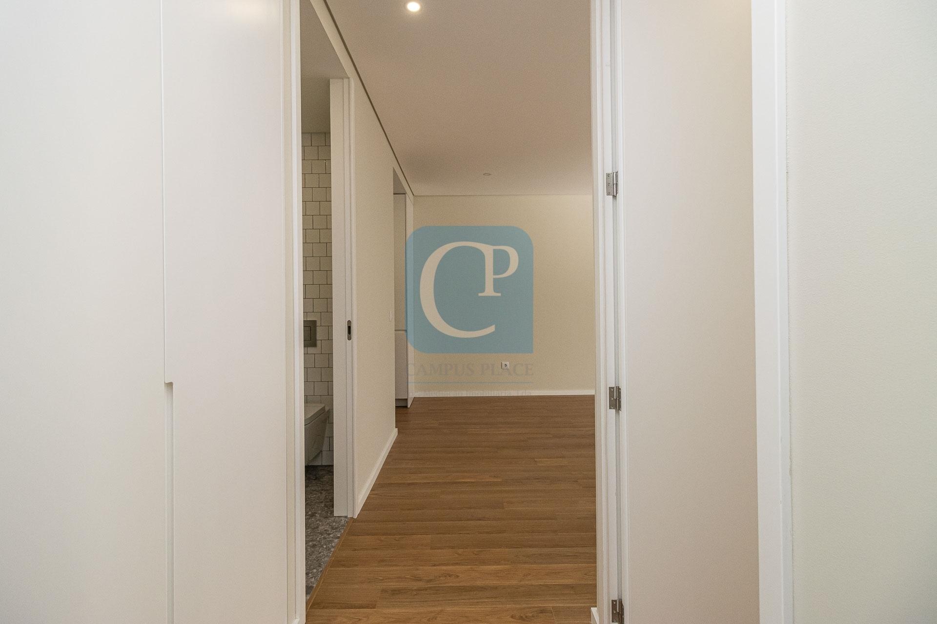 Apartamento T1 novo, em Vale Formoso, Paranhos