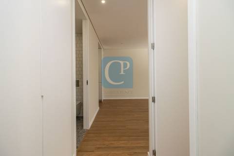 Apartamento T1 novo, em Vale Formoso, Paranhos