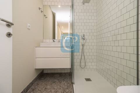 Apartamento T1 novo, em Vale Formoso, Paranhos