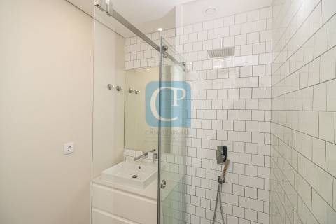 Apartamento T1 novo, em Vale Formoso, Paranhos