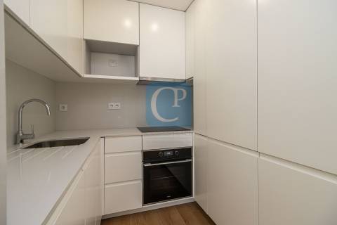 Apartamento T1 novo, em Vale Formoso, Paranhos