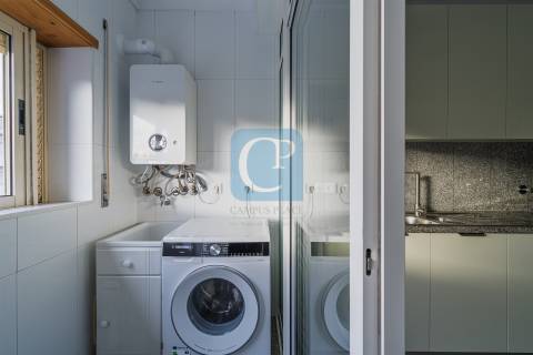 Apartamento T2 equipado, próximo do Hospital de São João