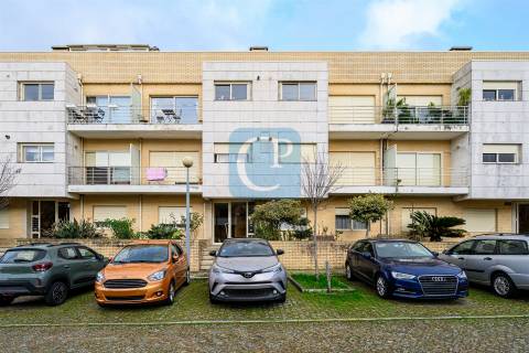 Apartamento T2 equipado, próximo do Hospital de São João