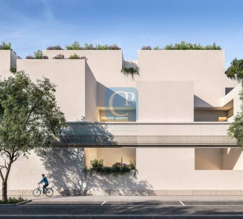 Apartamento T4 em construção, no Empreendimento Brito Capelo 1023