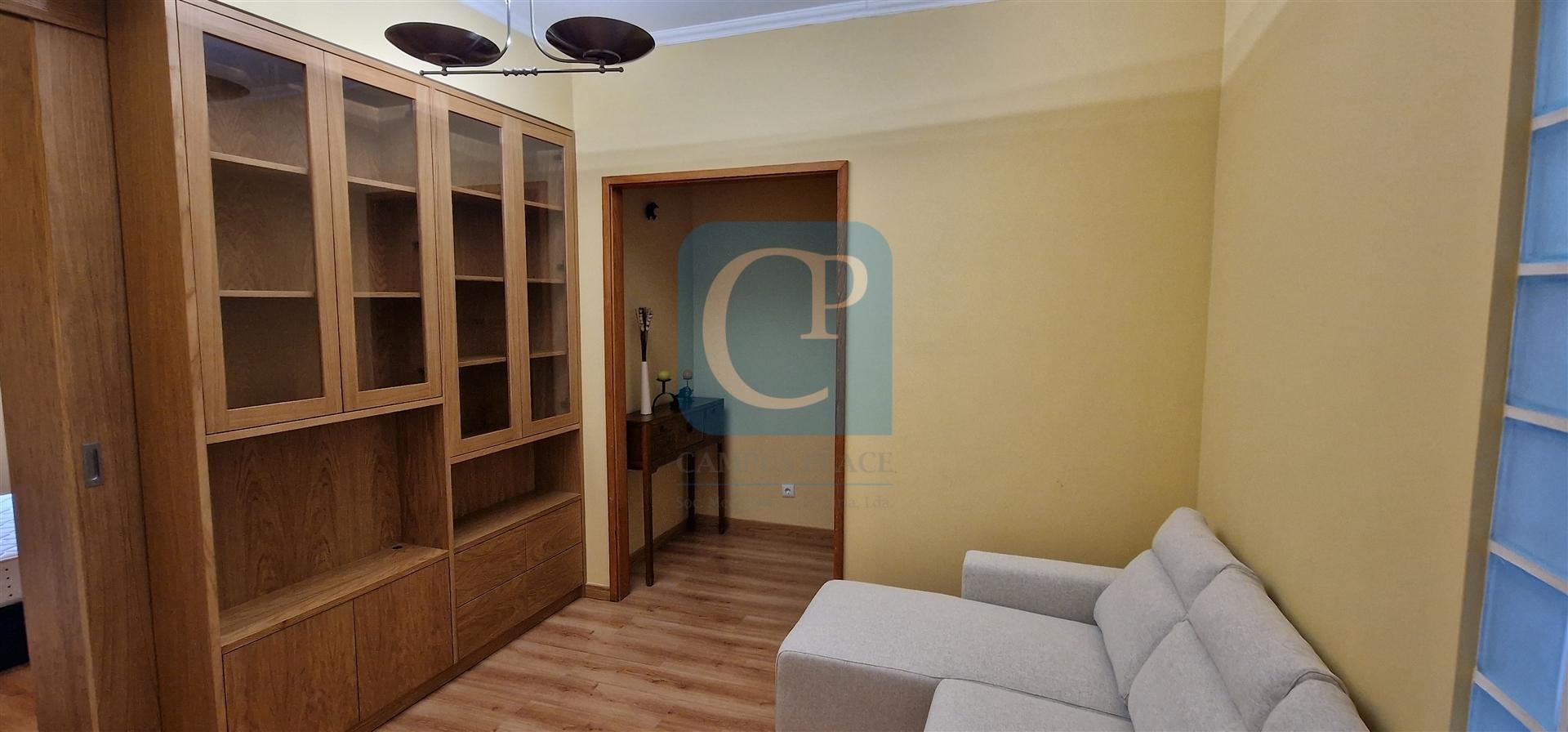 Apartamento T2 mobilado e equipado em Lordelo do Ouro