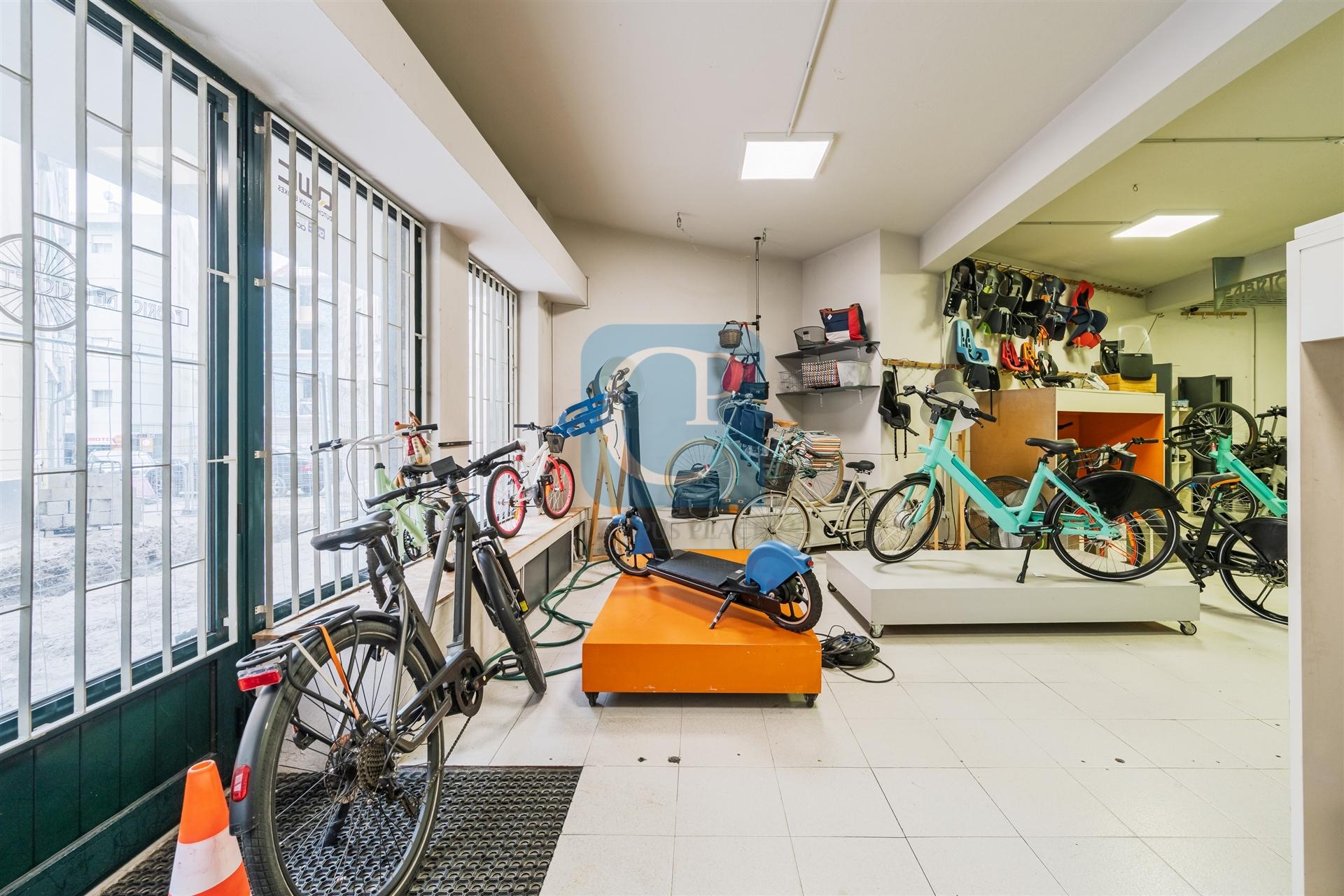 Espaço comercial em Cedofeita, Porto