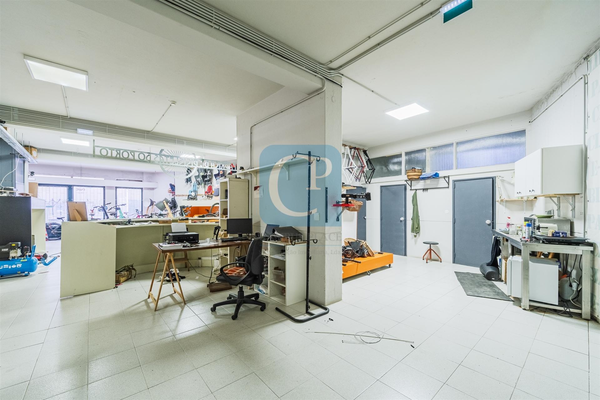 Espaço comercial em Cedofeita, Porto