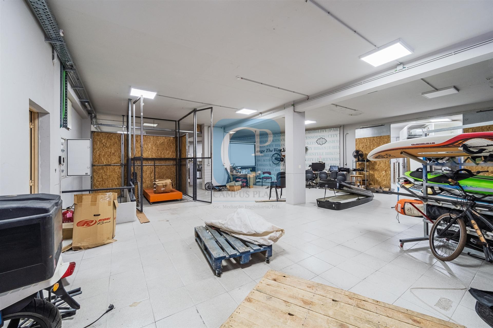 Espaço comercial em Cedofeita, Porto