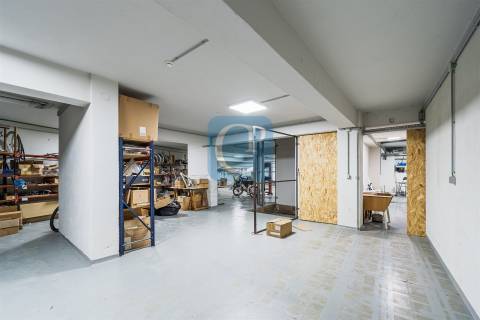 Espaço comercial em Cedofeita, Porto