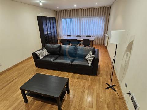 Apartamento T2 mobilado e equipado em Rio Tinto, Gondomar