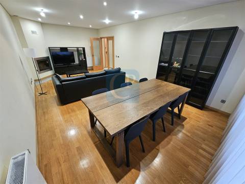 Apartamento T2 mobilado e equipado em Rio Tinto, Gondomar