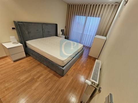 Apartamento T2 mobilado e equipado em Rio Tinto, Gondomar