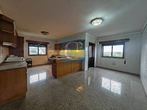 Moradia T3+1 em Nogueira da Maia, Maia