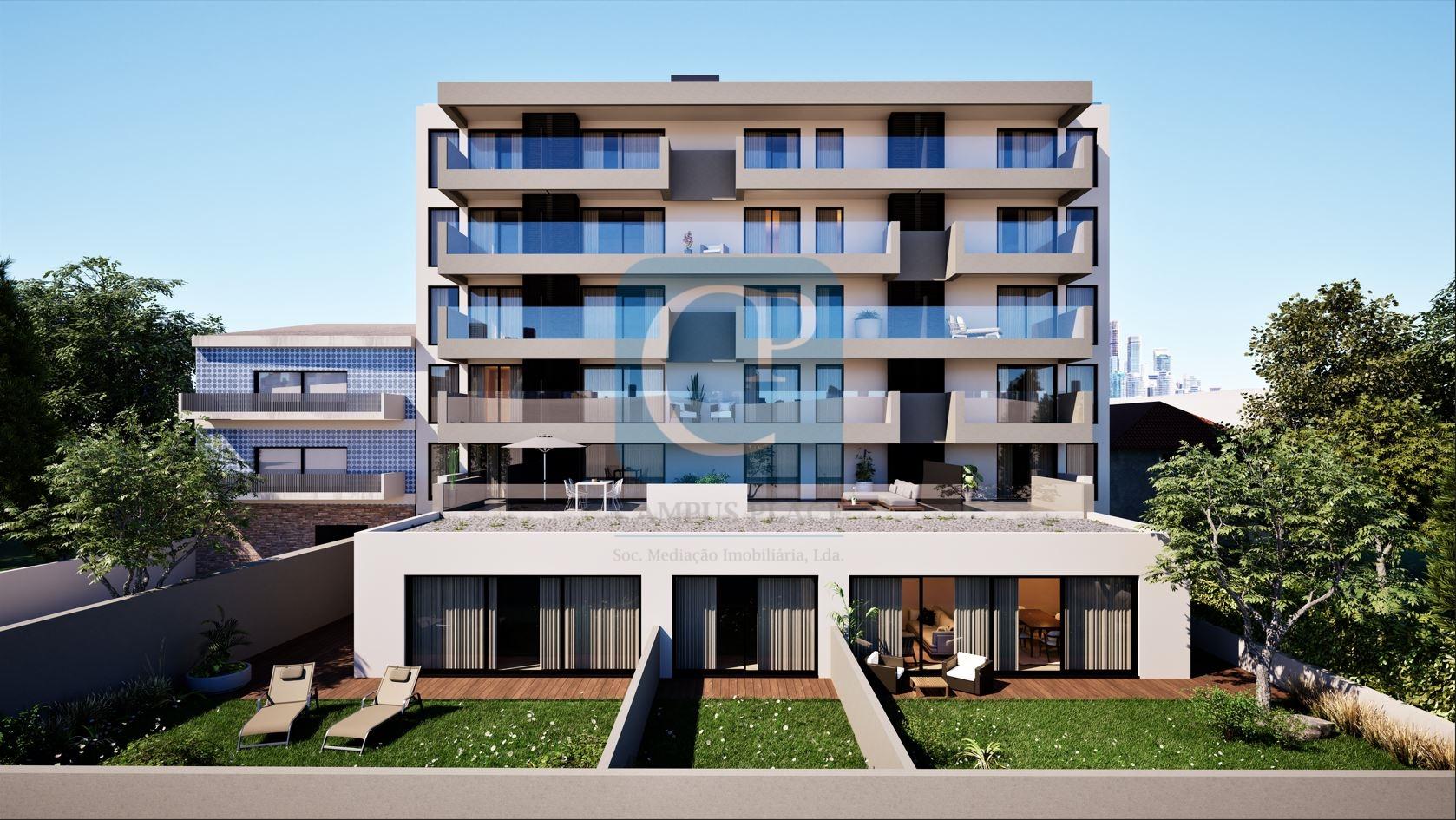 Apartamento T3 em construção em Ramalde, Porto