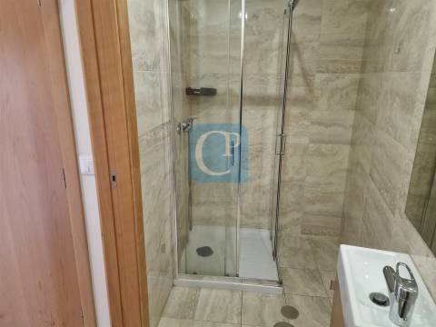 Apartamento T1 com varanda à praça das flores, Porto