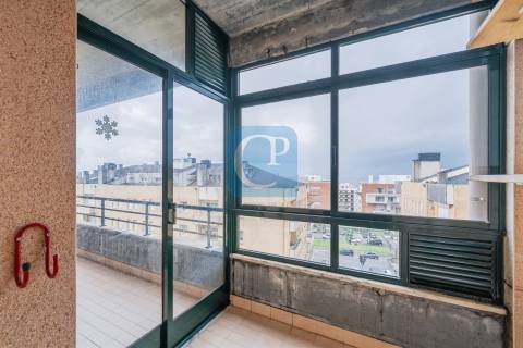 Apartamento T2+1 Duplex com varanda e vista mar em Canidelo, Vila Nova de Gaia