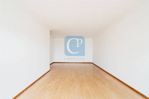 Apartamento T2+1 Duplex com varanda e vista mar em Canidelo, Vila Nova de Gaia