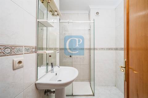 Apartamento T2+1 Duplex com varanda e vista mar em Canidelo, Vila Nova de Gaia