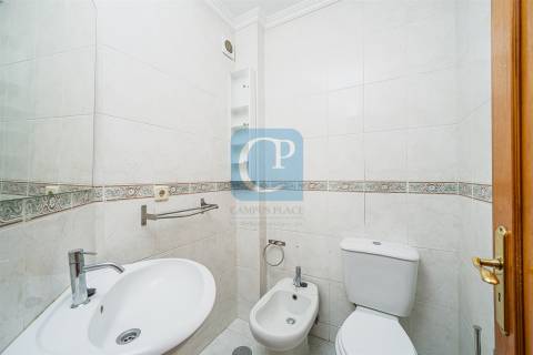 Apartamento T2+1 Duplex com varanda e vista mar em Canidelo, Vila Nova de Gaia